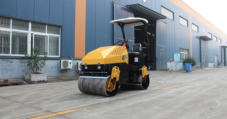 全新3吨小型压路机磨合期要多久？？？？？？